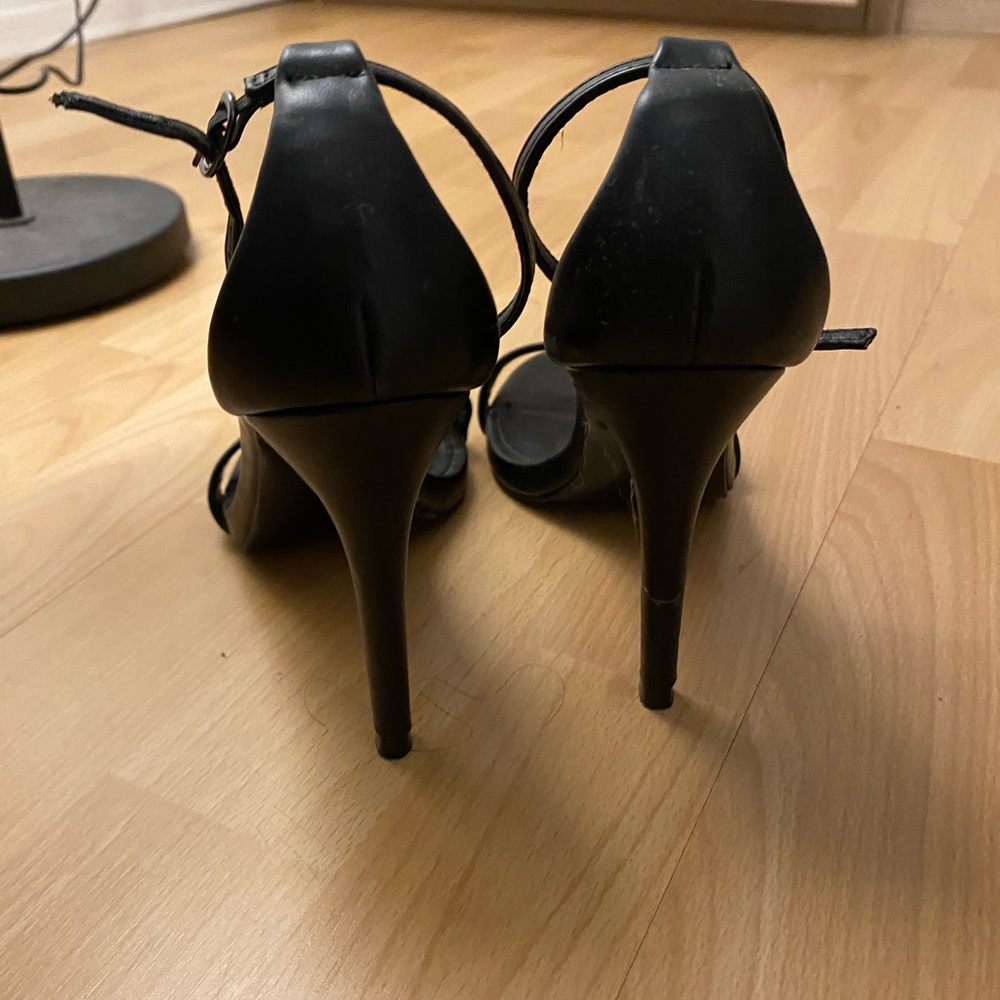 Steve madden heels - Picture 2 of 3